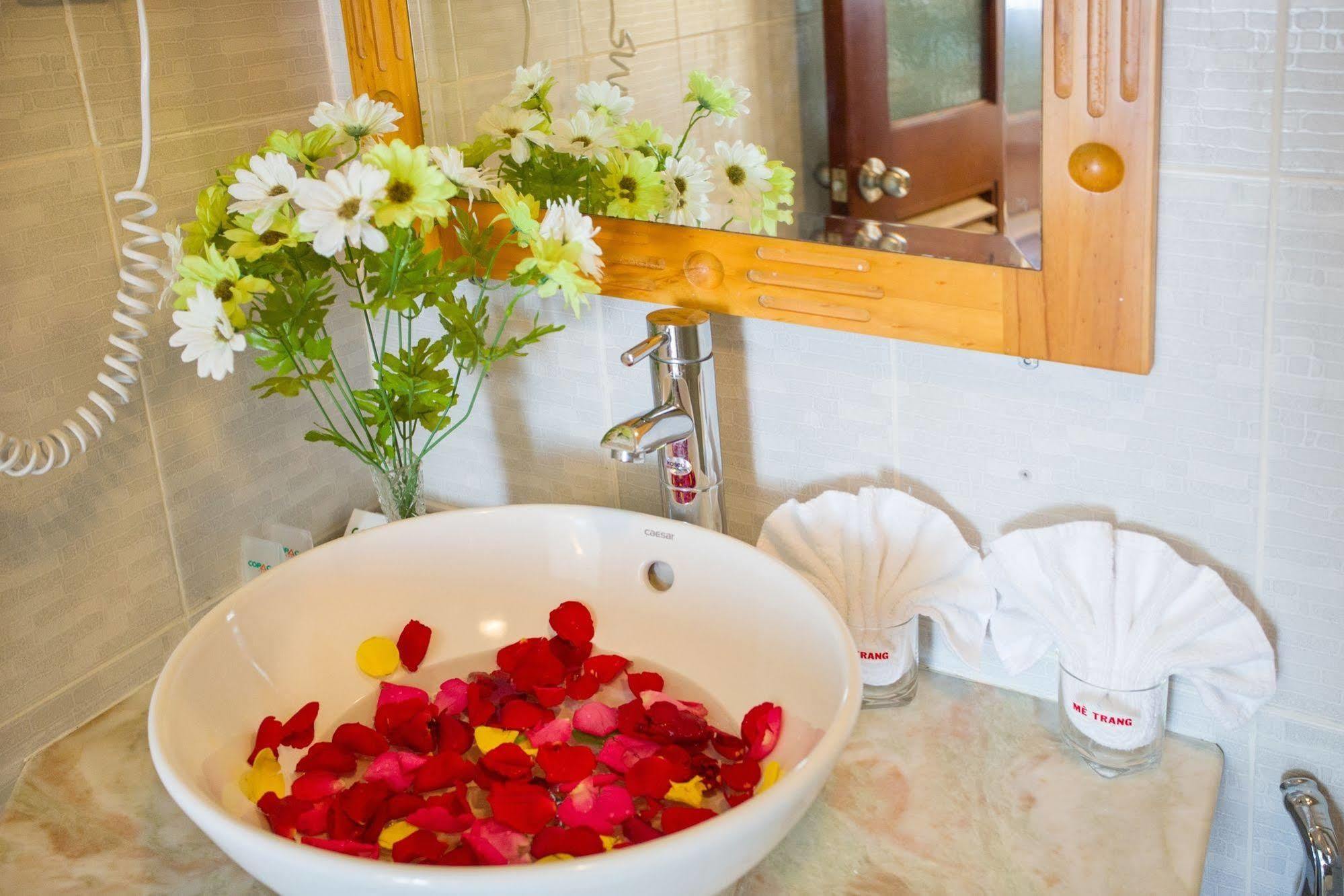Copac Hotel На Транг Екстериор снимка